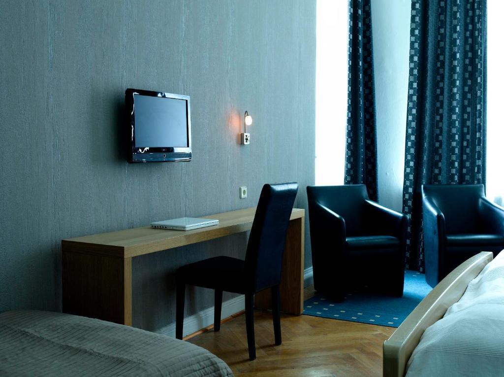 Single Room,53204554:JPEG